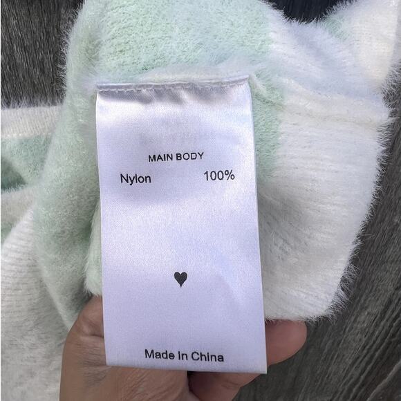 Maison Marguerite | Gingham Print Cropped Fuzzy Top Size Medium - Picture 5 of 6